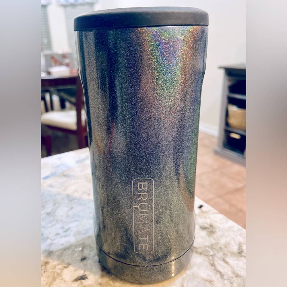 Hopsulator slim insulated cooler.
